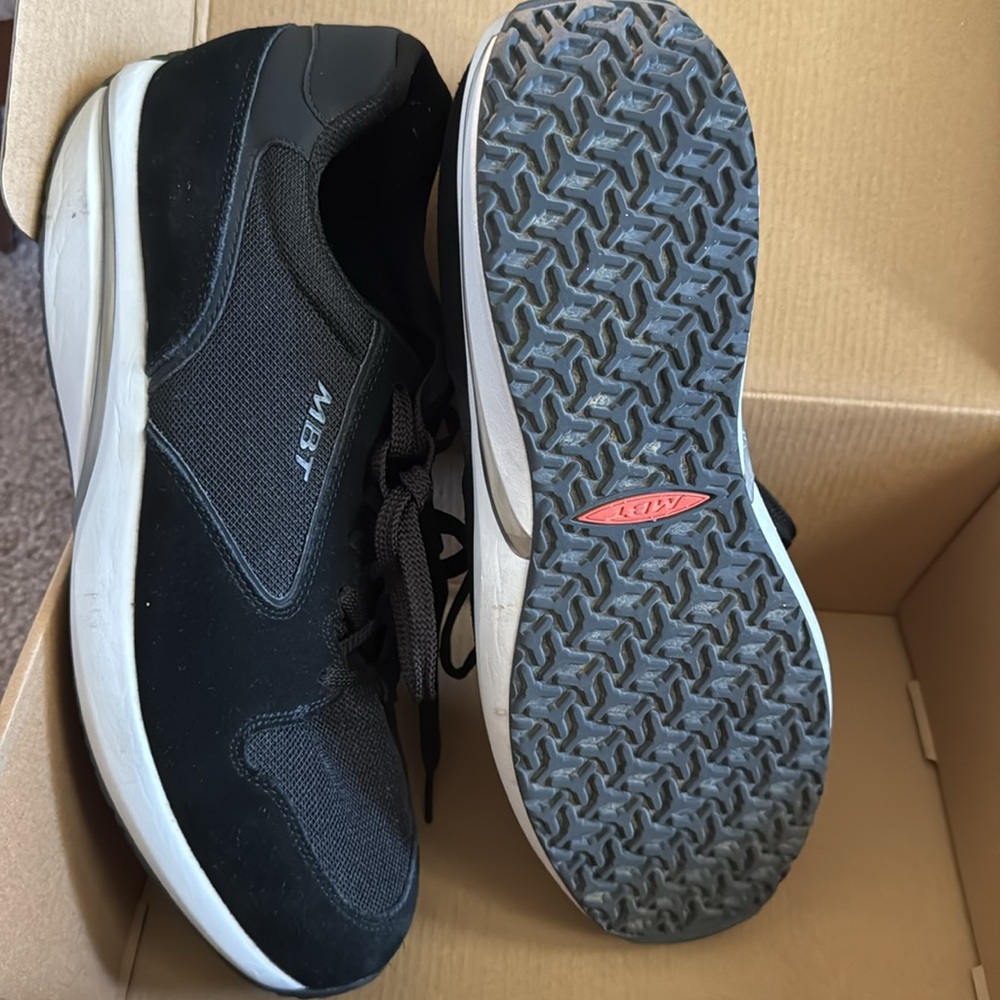 MBT Physiological Footwear - Picture 5 of 5